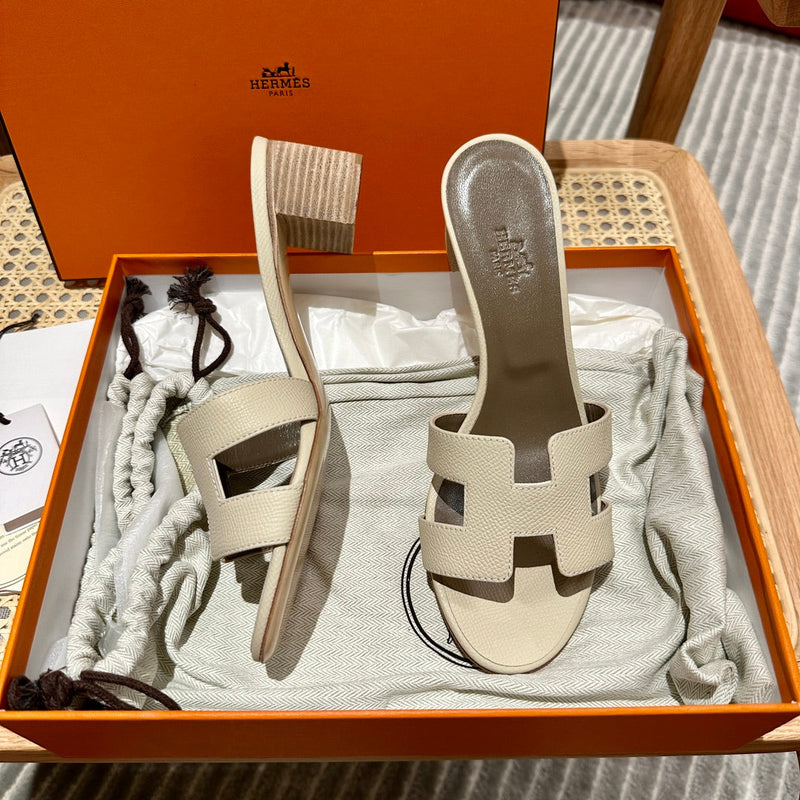 Sandália Hermès