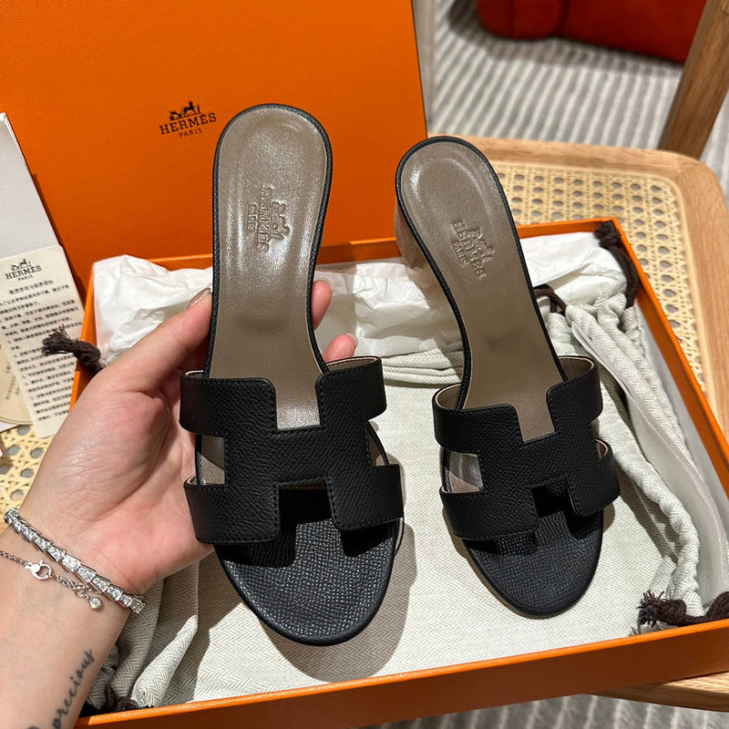 Sandália Hermès