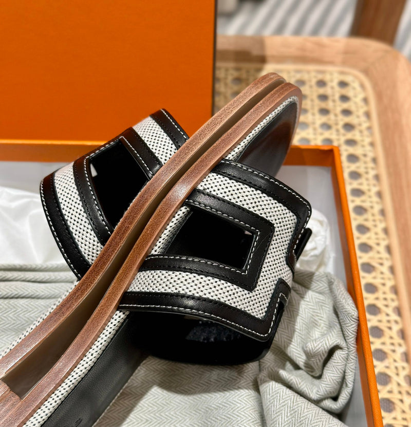 Sandália Hermès