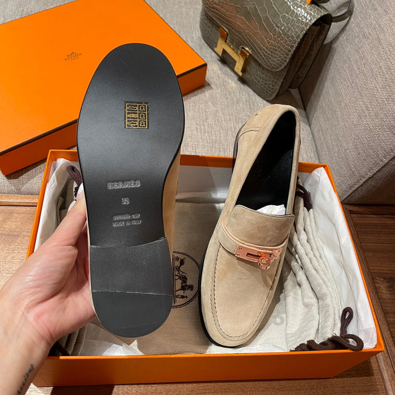 Sandália Hermès