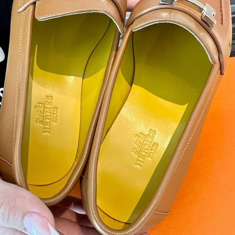 Sandália Hermès