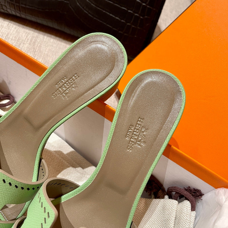 Sandália Hermès