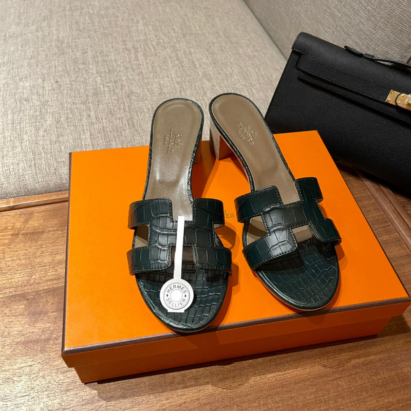 Sandália Hermès