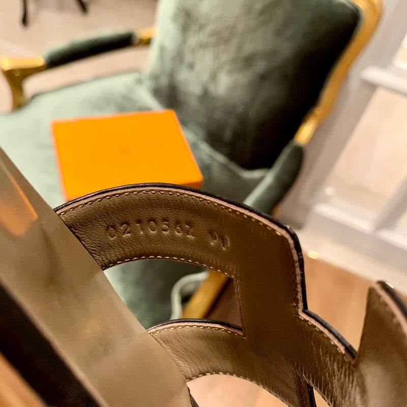 Sandália Hermès