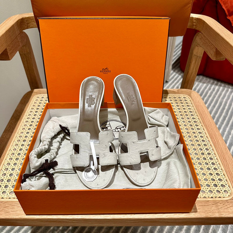 Sandália Hermès