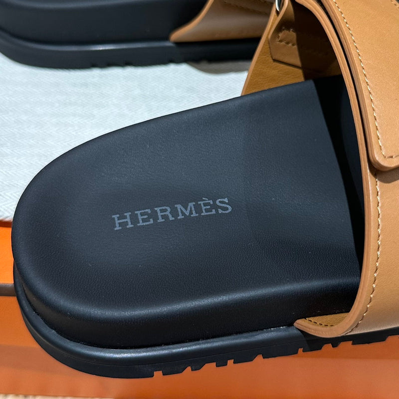 Sandália Hermès