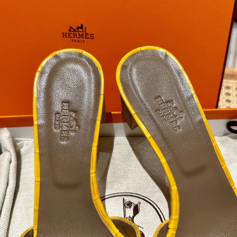 Sandália Hermès