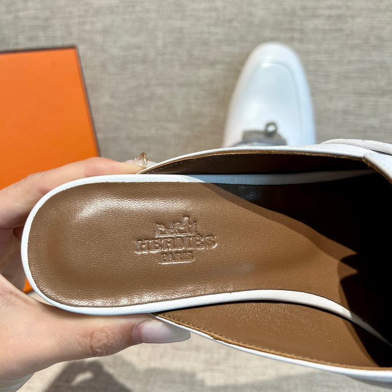 Sandália Hermès