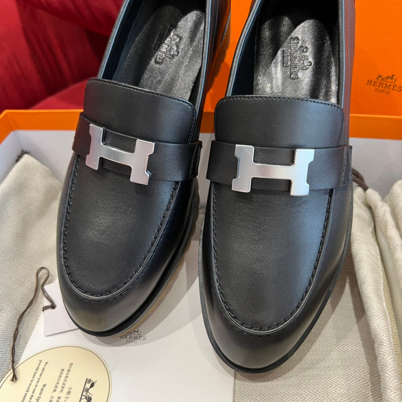 Sandália Hermès