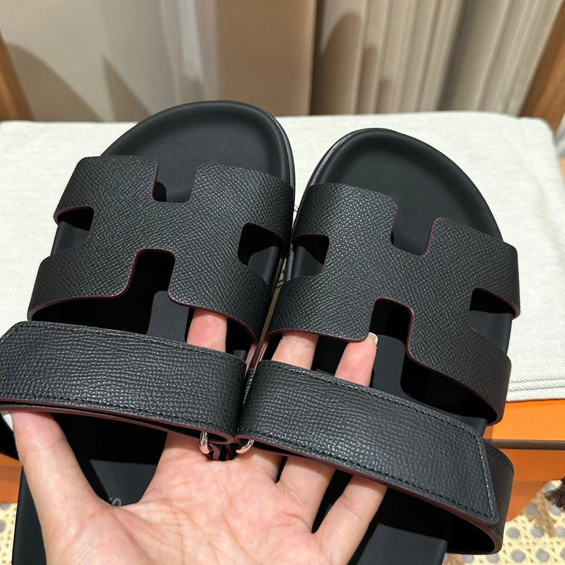 Sandália Hermès