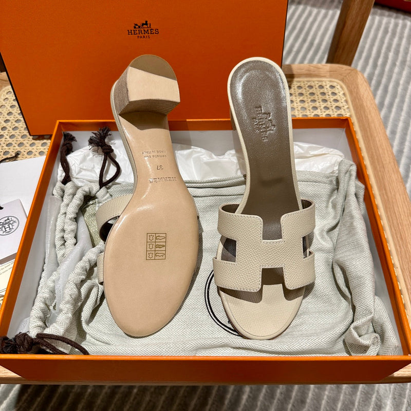 Sandália Hermès