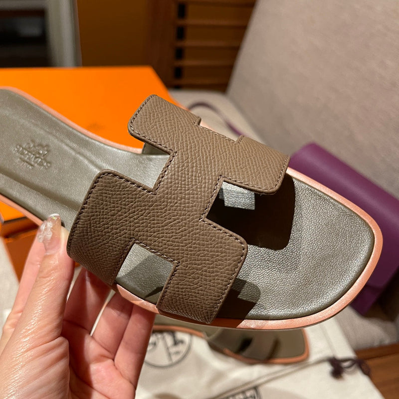 Sandália Hermès