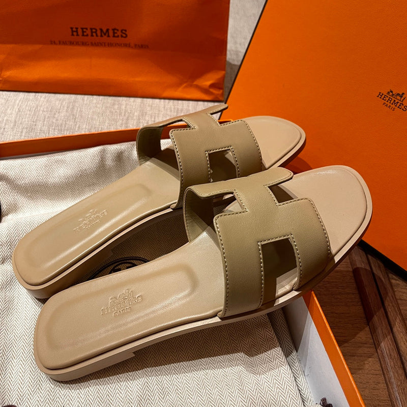 Sandália Hermès