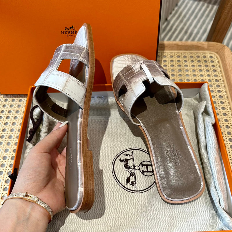 Sandália Hermès