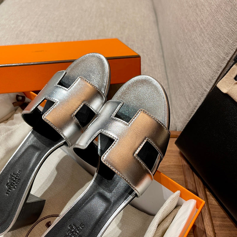 Sandália Hermès