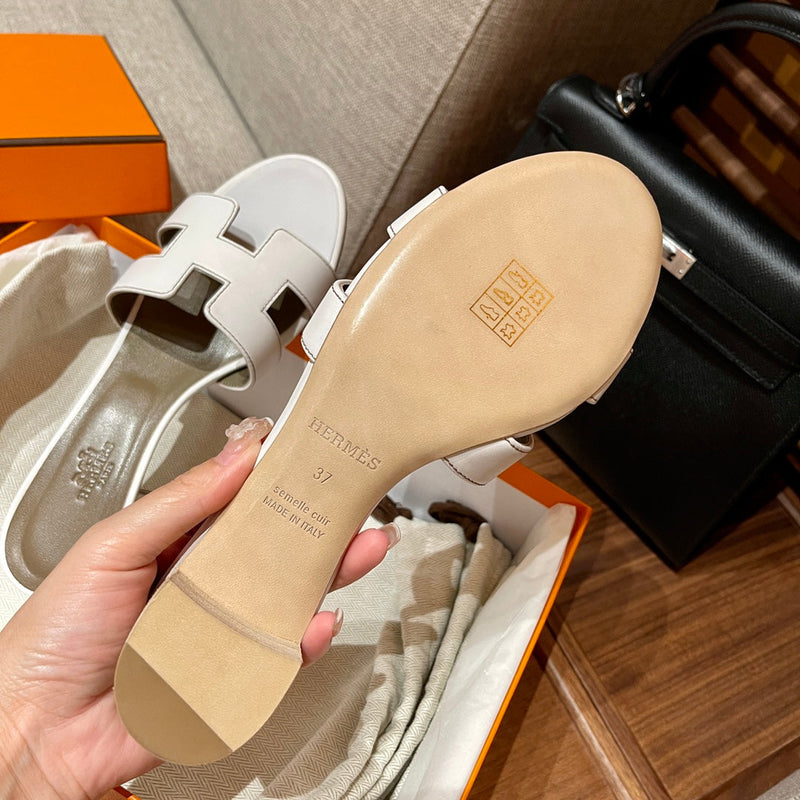 Sandália Hermès