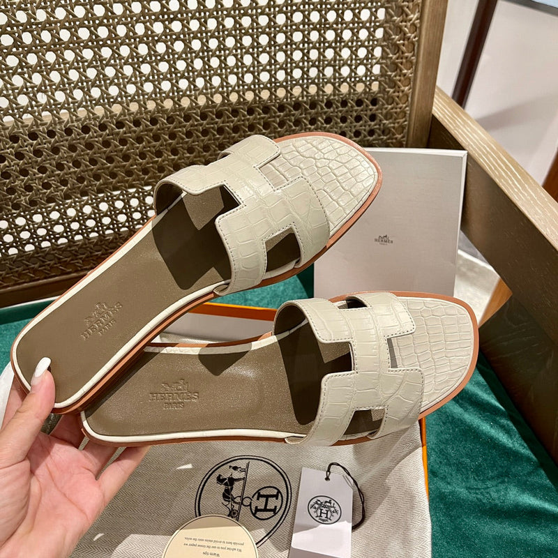 Sandália Hermès