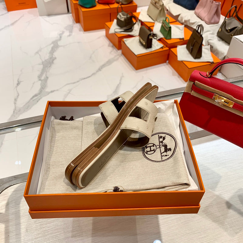 Sandália Hermès