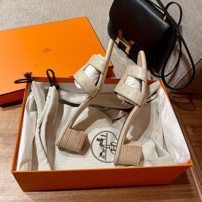 Sandália Hermès