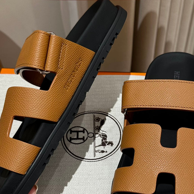 Sandália Hermès