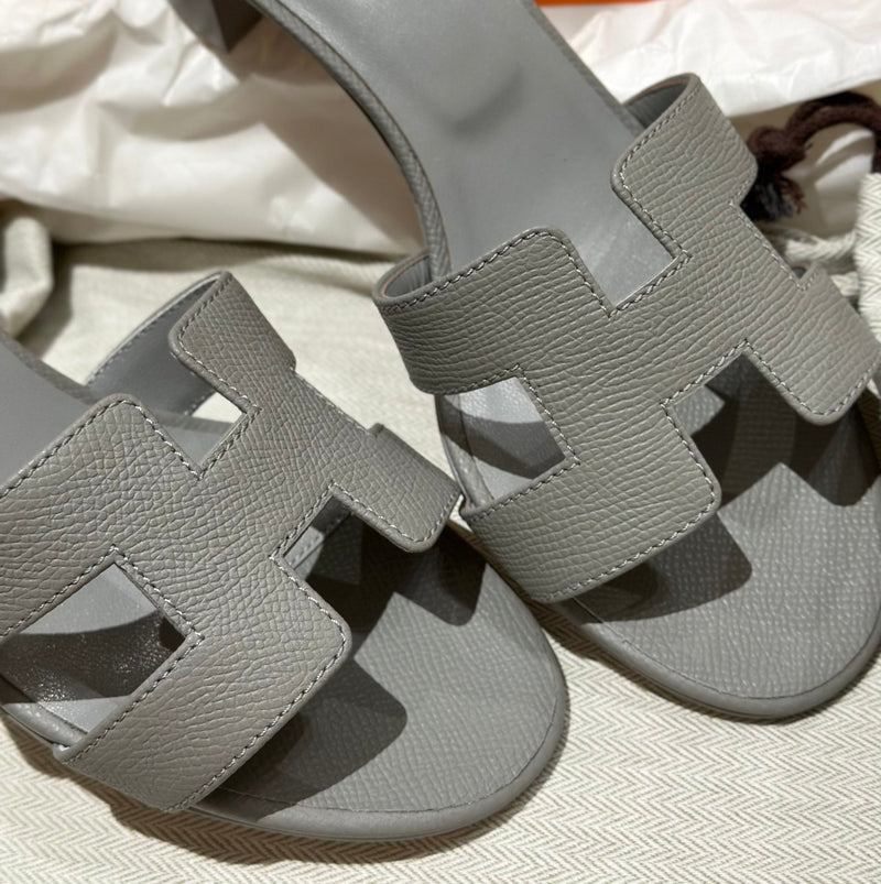 Sandália Hermès