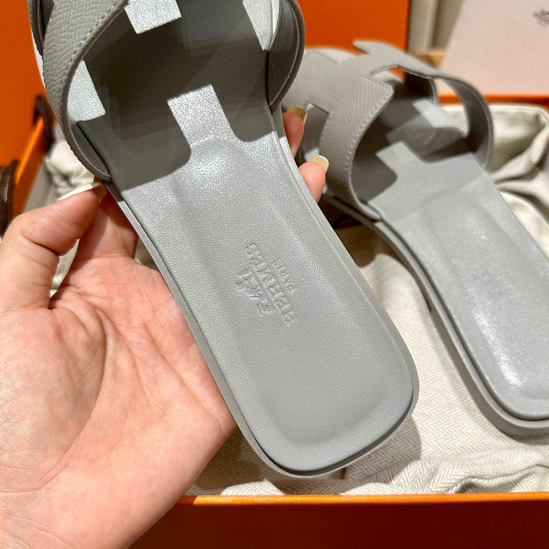 Sandália Hermès