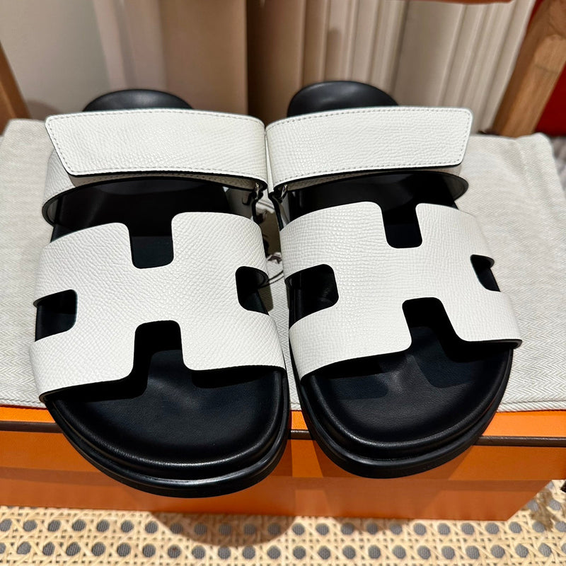 Sandália Hermès