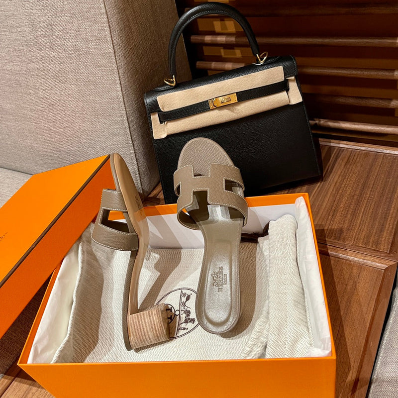 Sandália Hermès