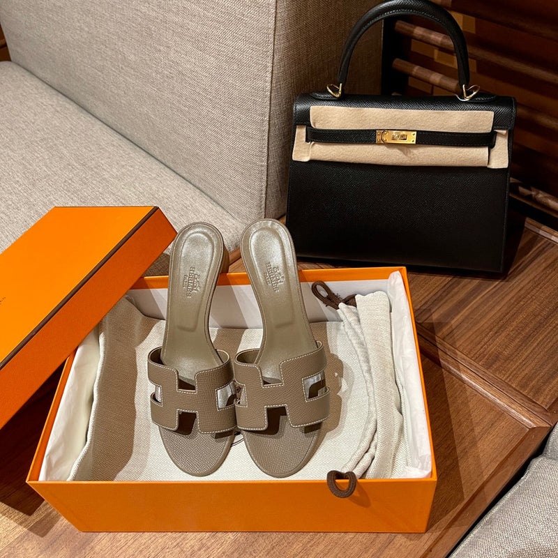 Sandália Hermès