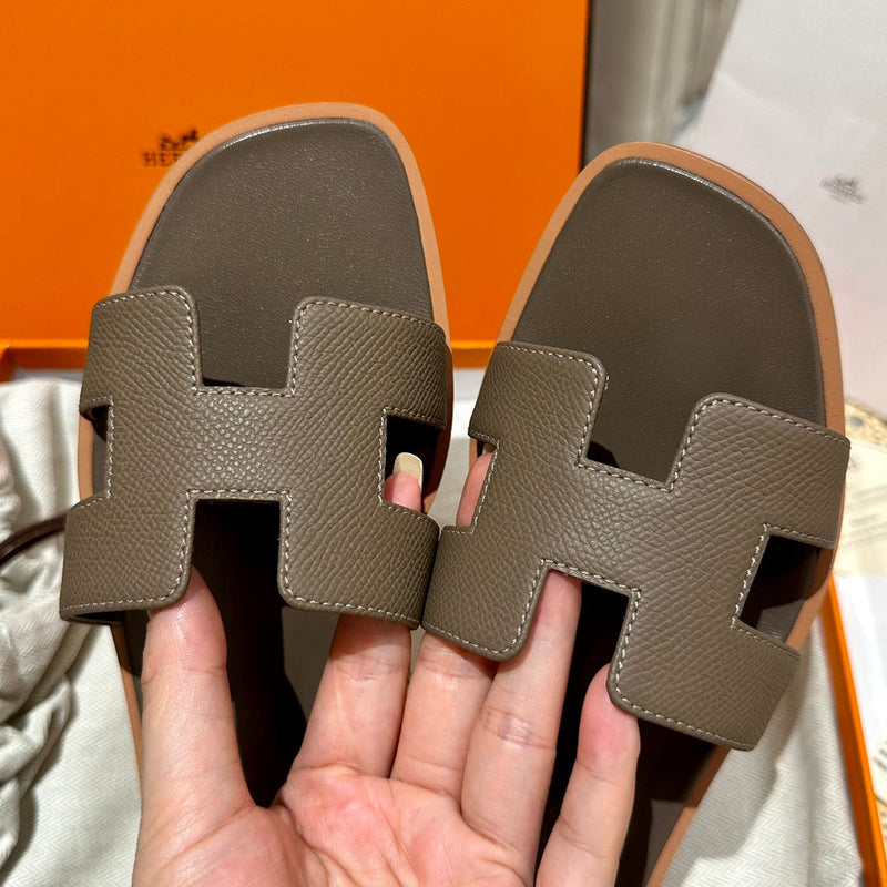 Sandália Hermès