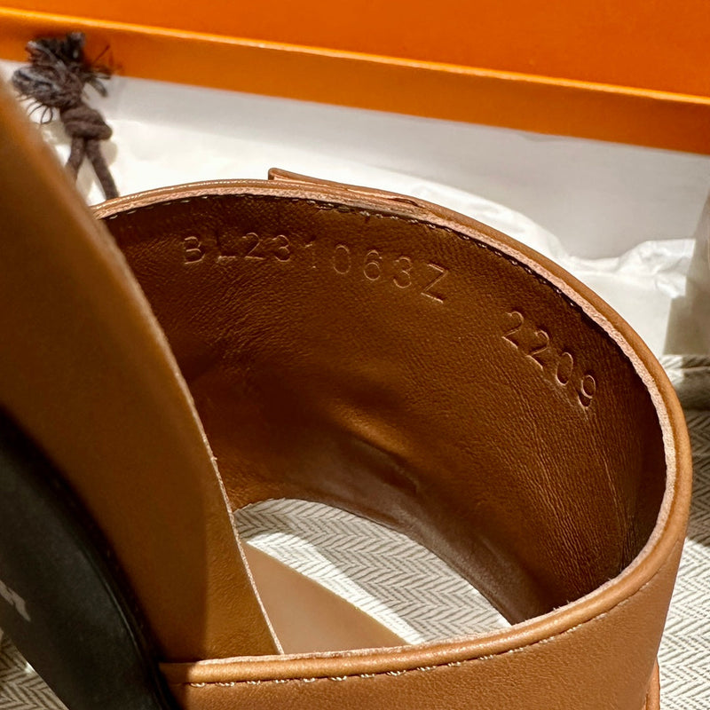 Sandália Hermès