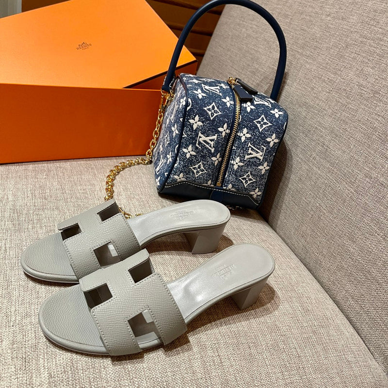 Sandália Hermès