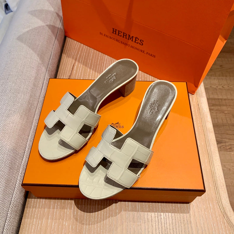 Sandália Hermès