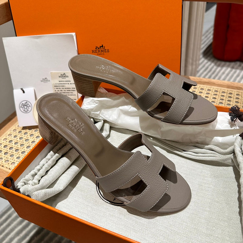 Sandália Hermès