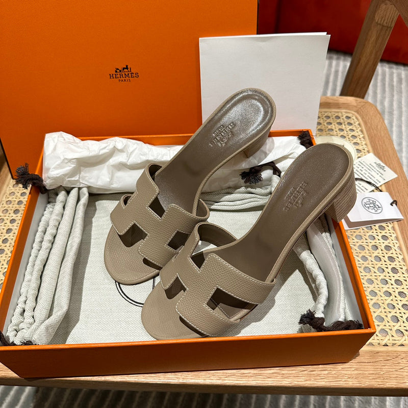 Sandália Hermès
