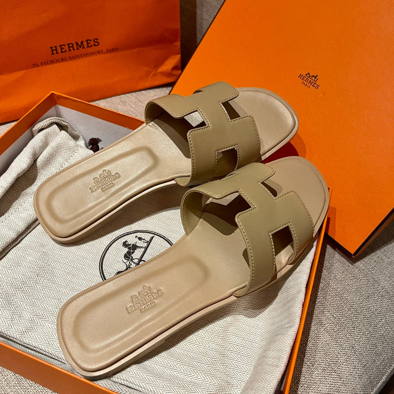 Sandália Hermès