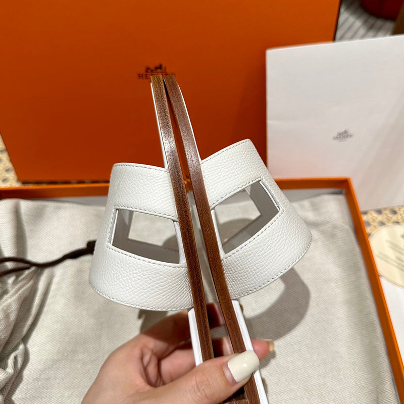 Sandália Hermès