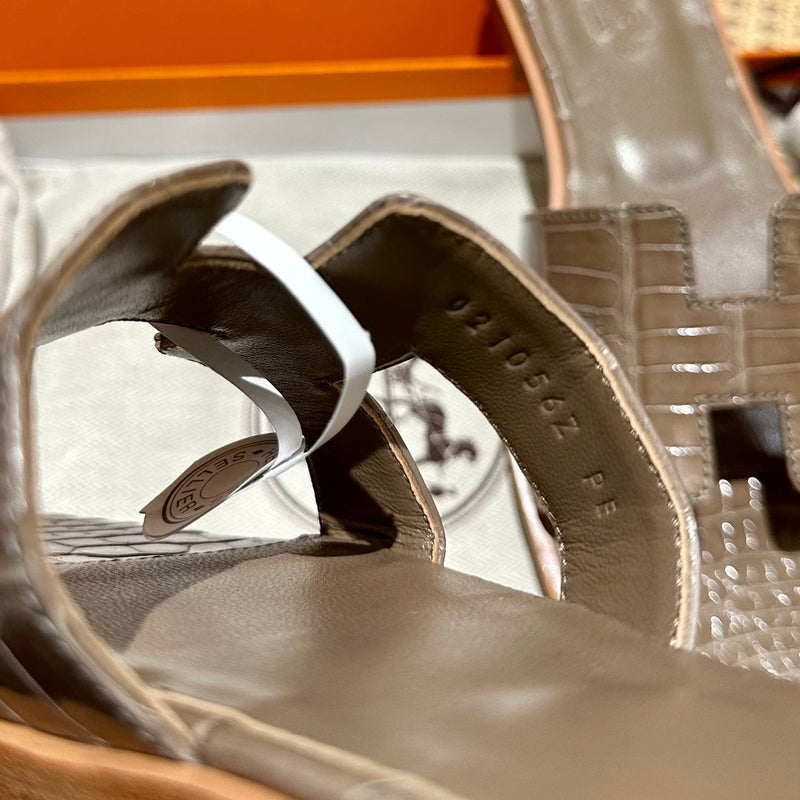 Sandália Hermès