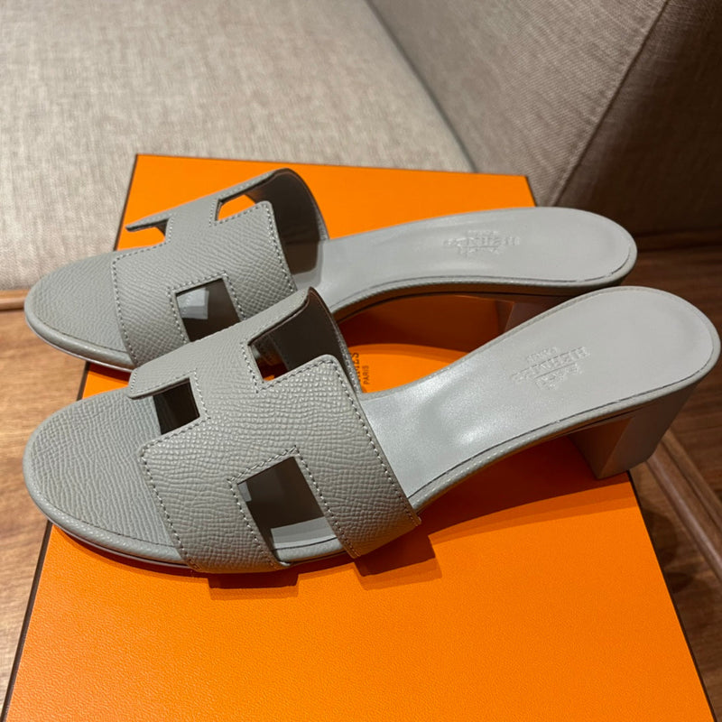 Sandália Hermès