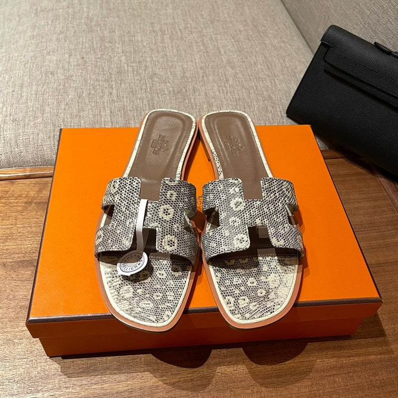 Sandália Hermès