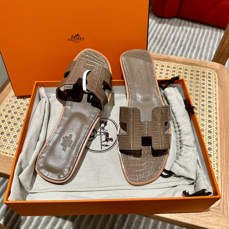 Sandália Hermès