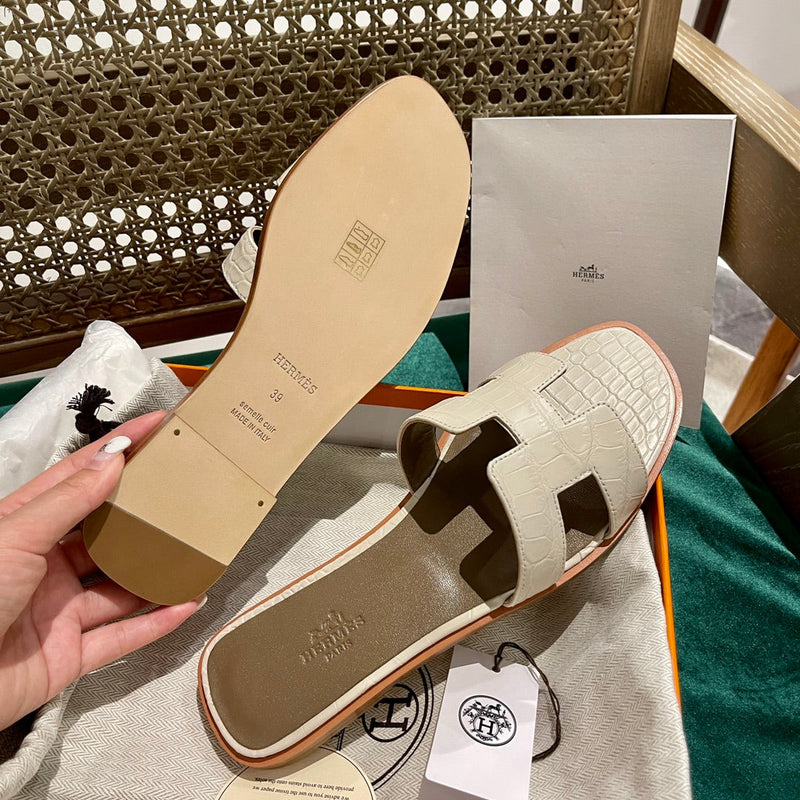 Sandália Hermès