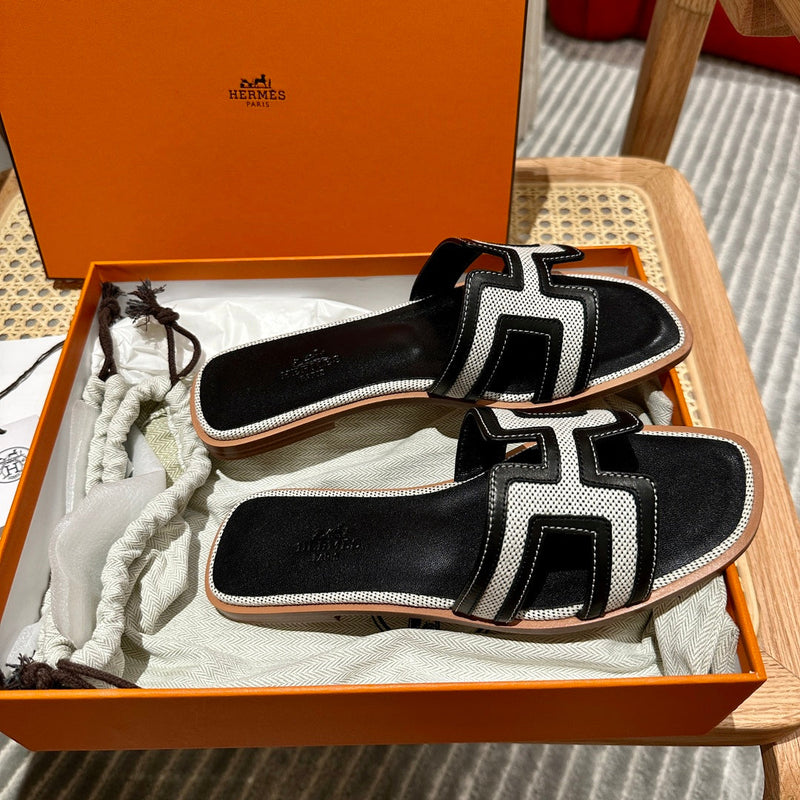 Sandália Hermès