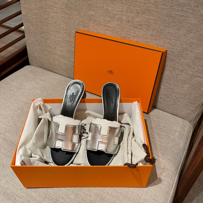 Sandália Hermès