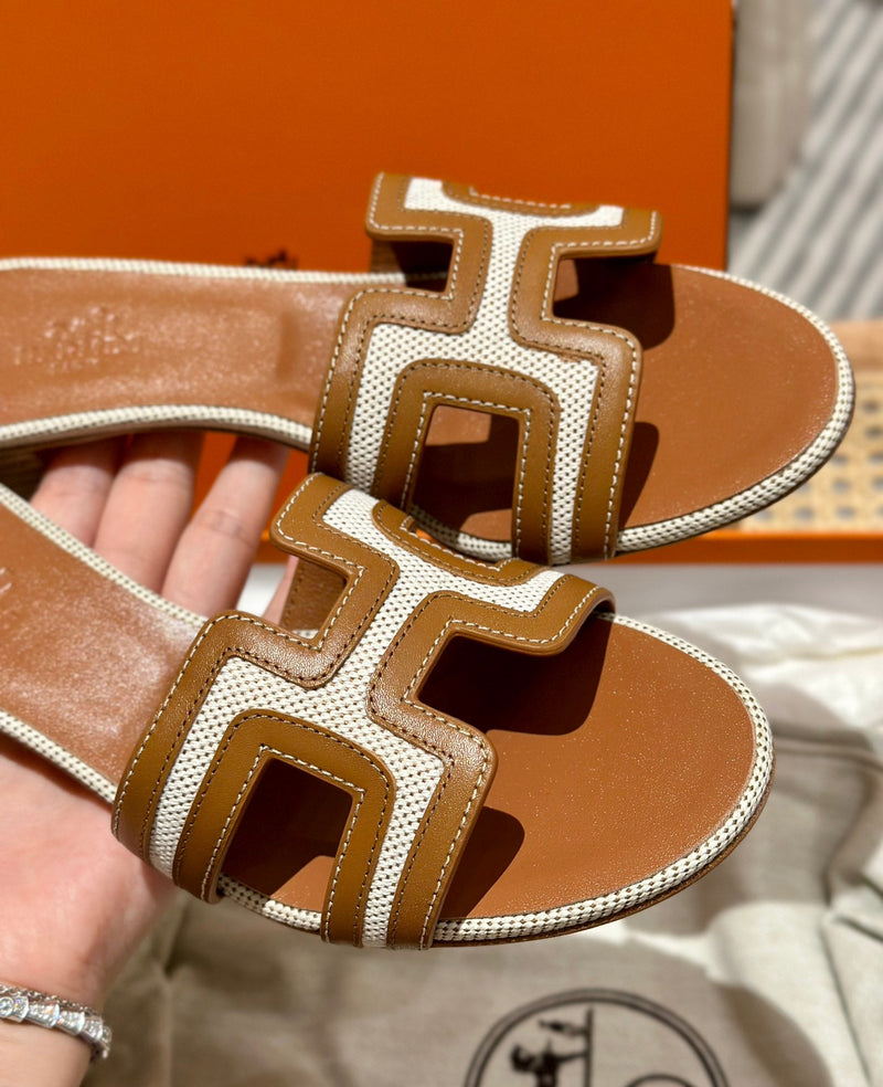 Sandália Hermès