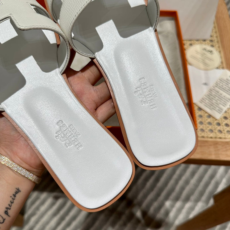Sandália Hermès