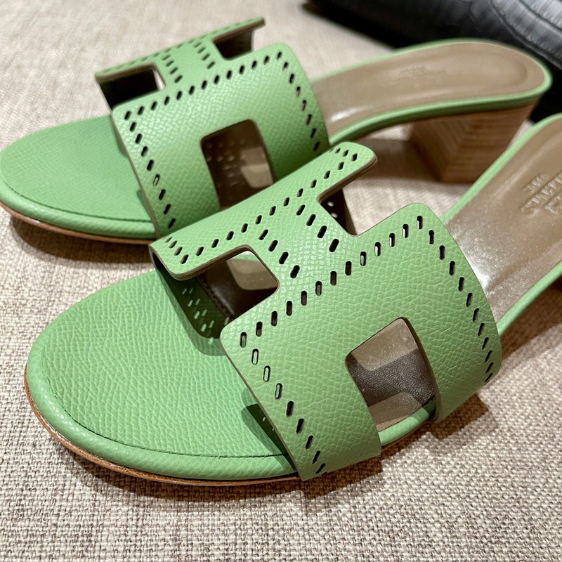 Sandália Hermès