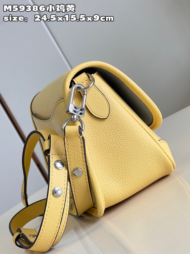 Bolsa Louis Vuitton Buci