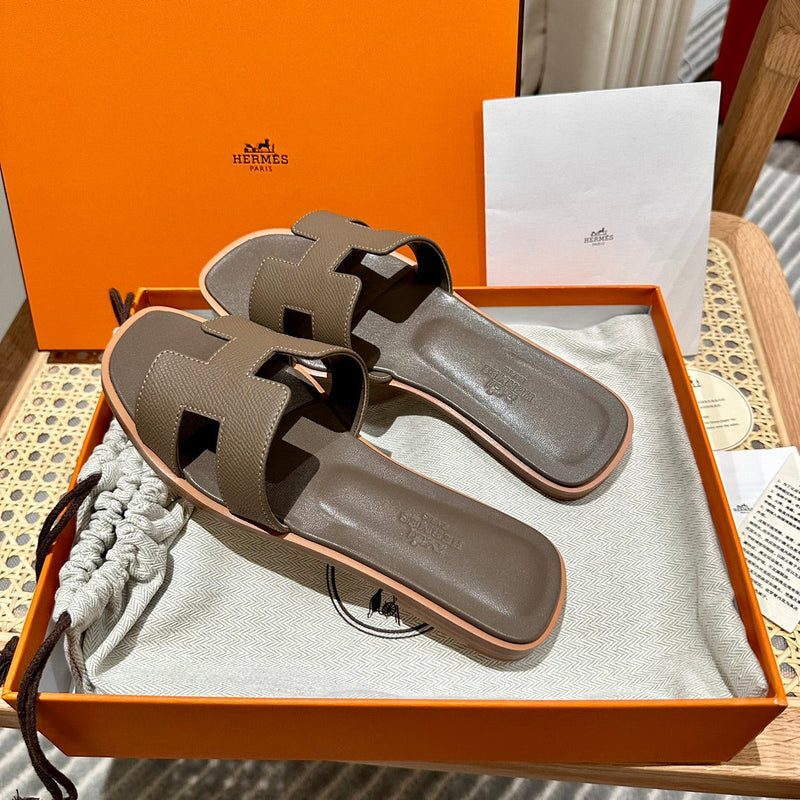 Sandália Hermès
