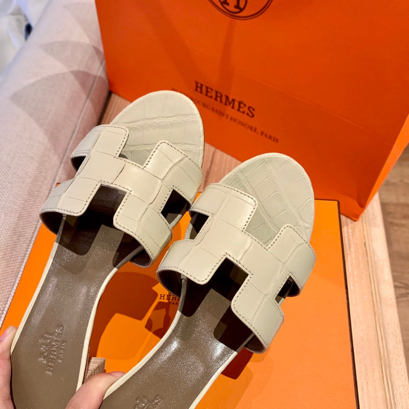 Sandália Hermès